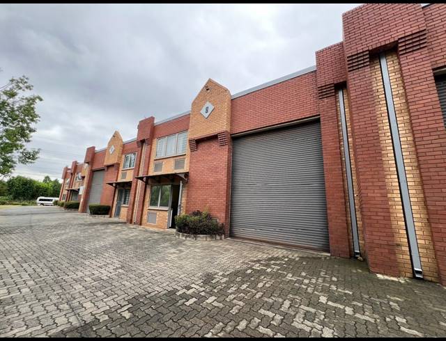 195M² WAREHOUSE TO LET IN STRIJDOMPARK